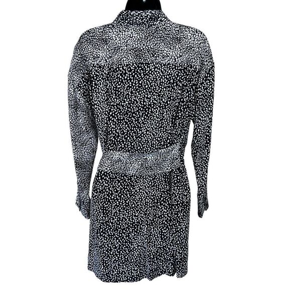 ALICE AND OLIVIA
Jodie Collared Shirt Dress - Picture 13 of 15